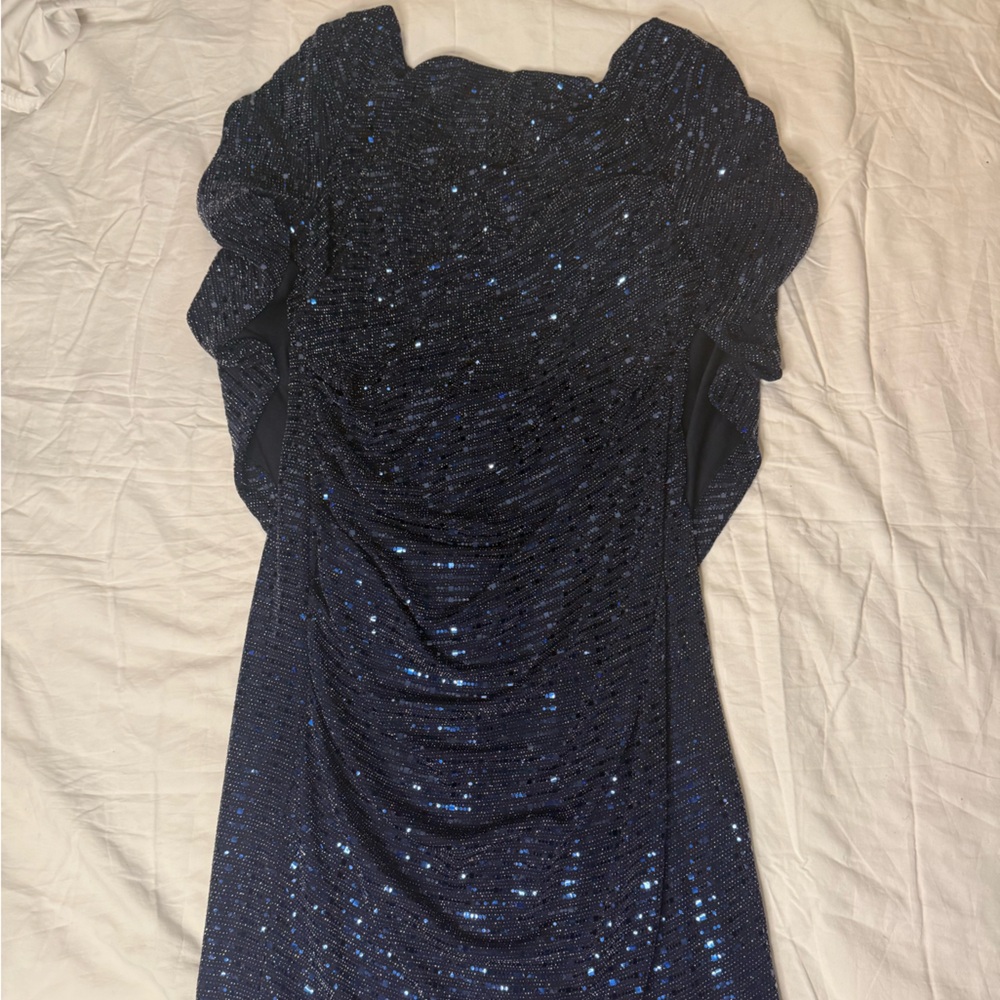 Sparkling Blue Dress size 10 R&M collection perfect for formal events midi chic